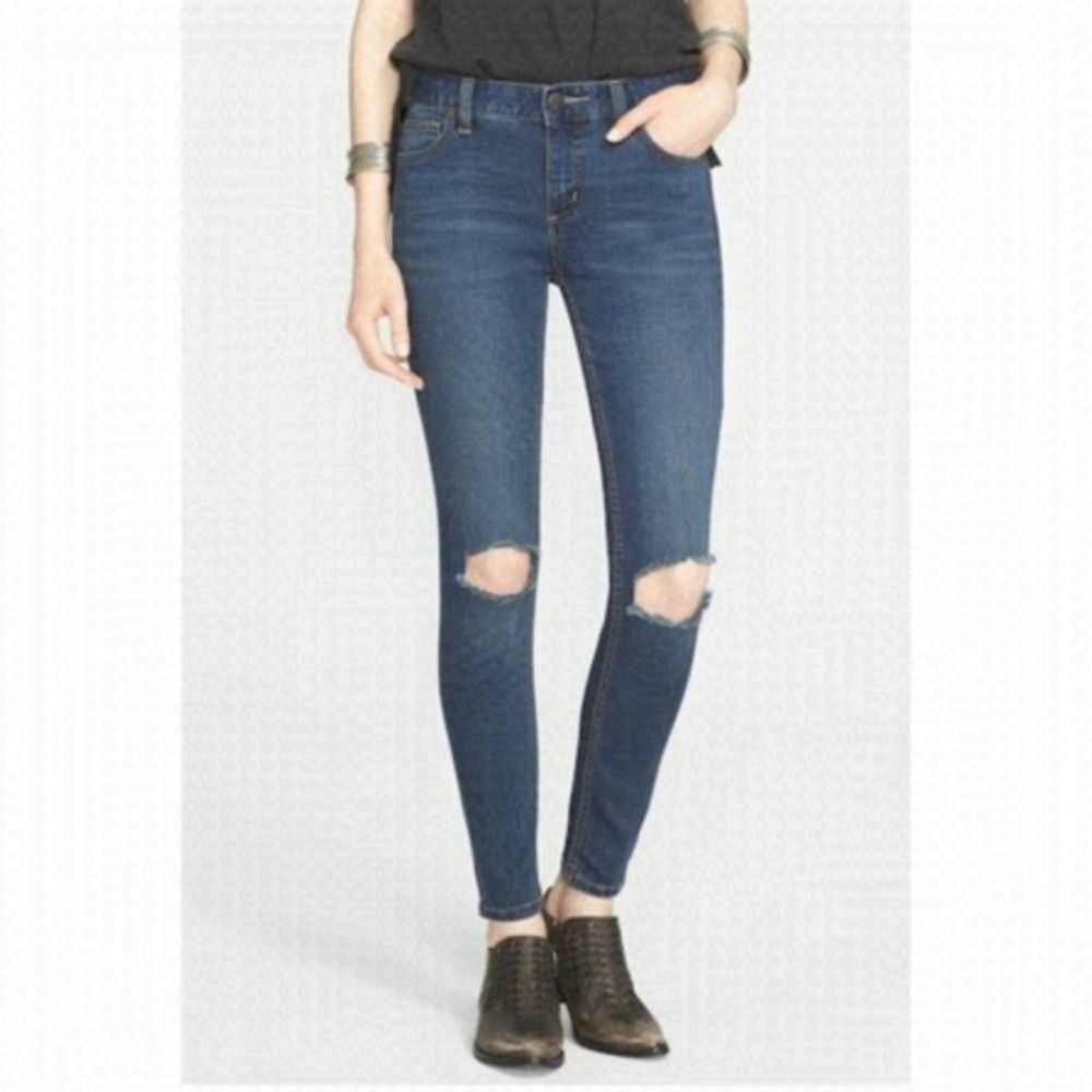 FREE People  High Rise Busted Knee Distressed Skinny Jeans Size 29